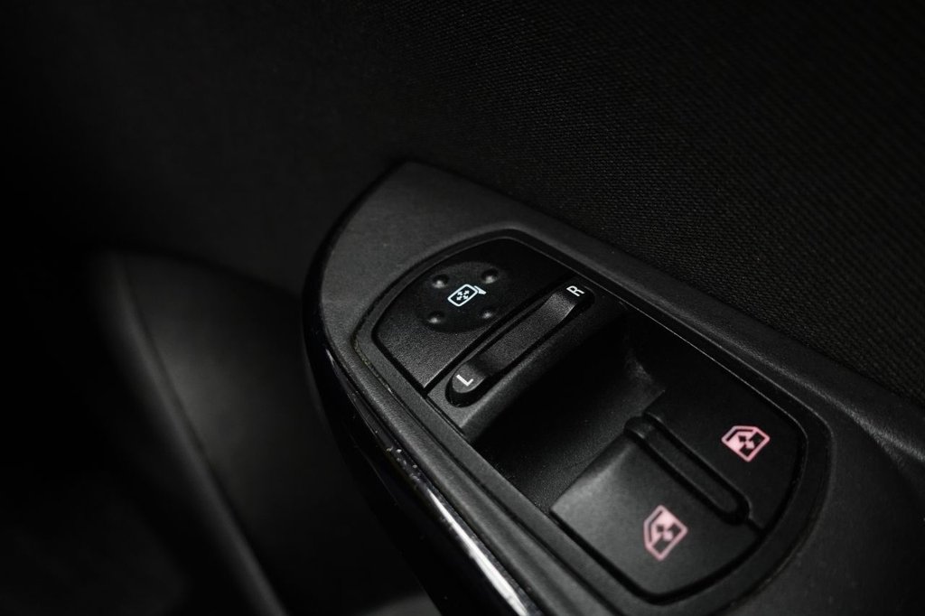 Used Vauxhall Corsa 2016 for sale - 76454389: Photo 36