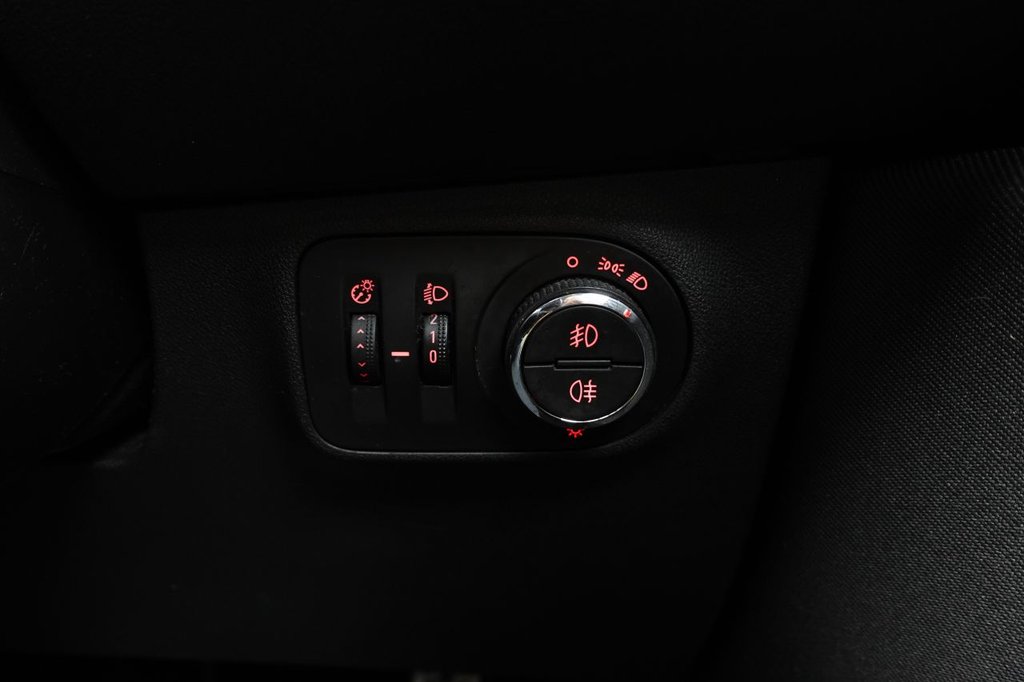 Used Vauxhall Corsa 2016 for sale - 76454389: Photo 38