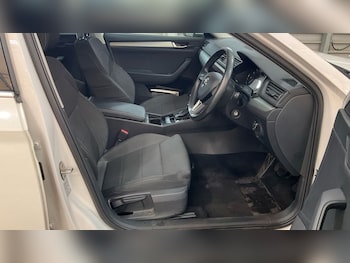 Used Skoda Superb 2018 for sale - 76848136: Photo