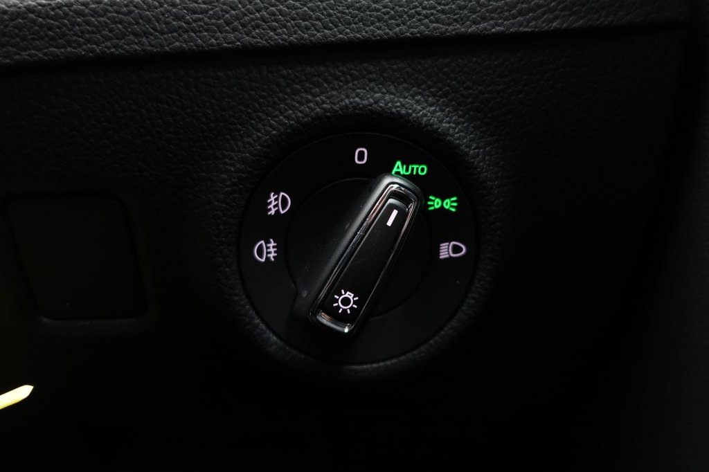 Used Skoda Superb 2018 for sale - 76848136: Photo 39