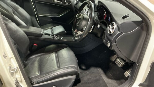 Used Mercedes-Benz A-Class 2016 for sale - 76210859: Photo 2