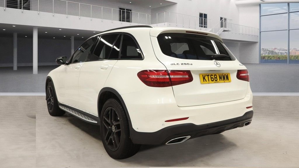 Used Mercedes-Benz GLC 2019 for sale - 77122290: Photo 6