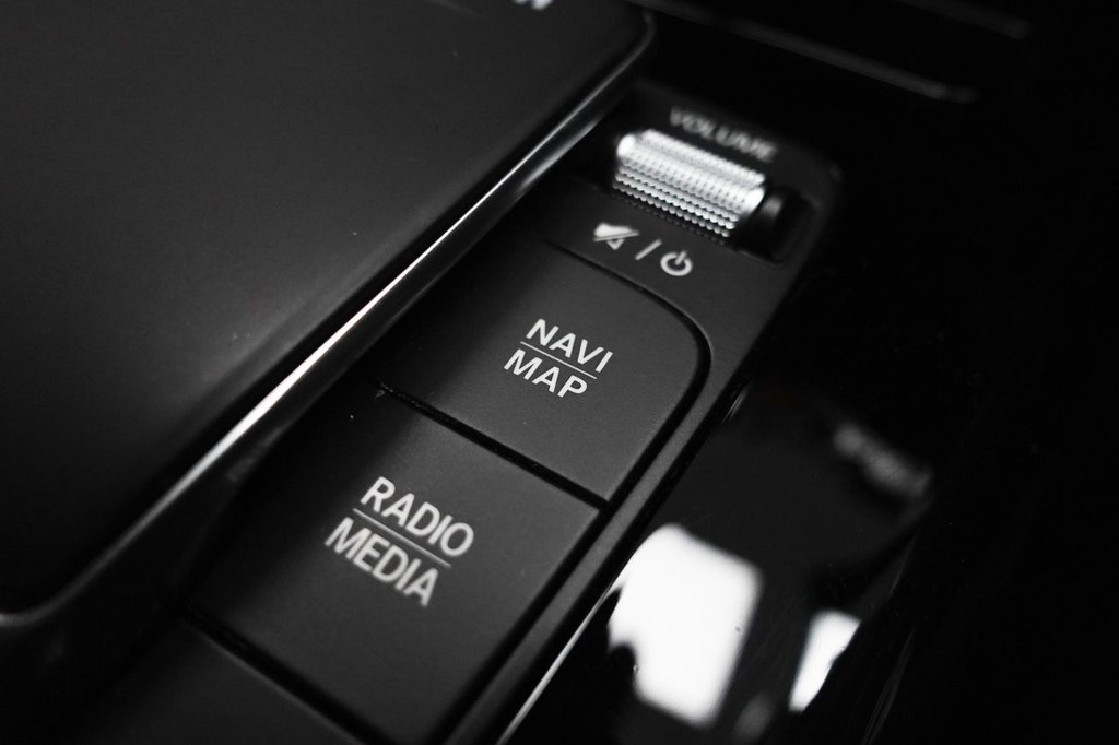 Used Mercedes-Benz A-Class 2021 for sale - 75998885: Photo 42