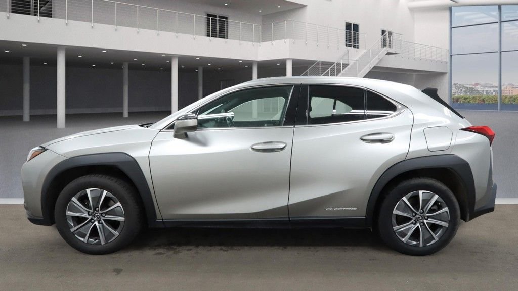 Used Lexus UX 2021 for sale - 76910475: Photo 11