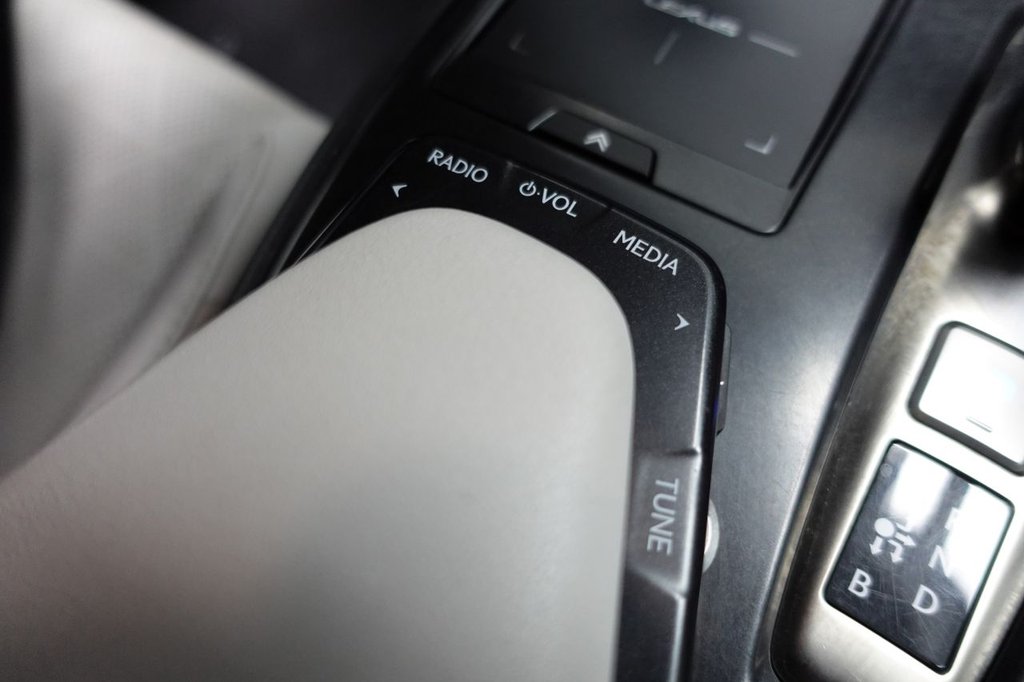 Used Lexus UX 2021 for sale - 76910475: Photo 39