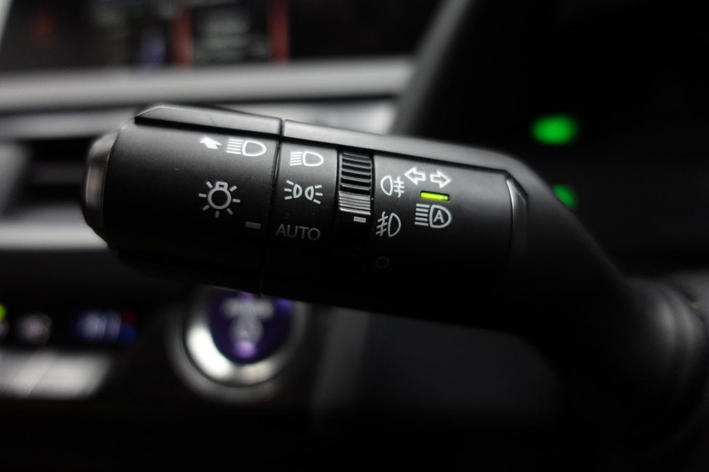 Used Lexus UX 2021 for sale - 76910475: Photo 40