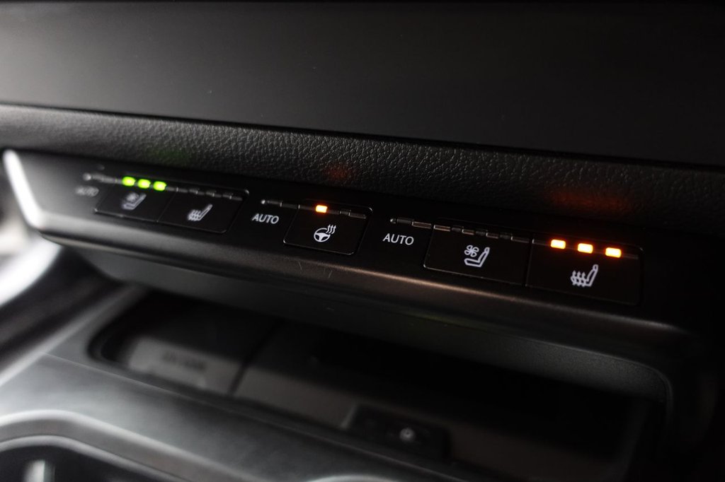 Used Lexus UX 2021 for sale - 76910475: Photo 44