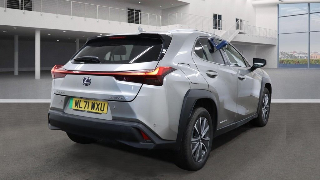 Used Lexus UX 2021 for sale - 76910475: Photo 8