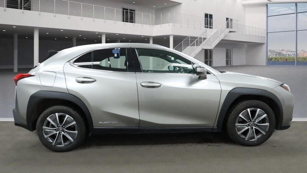 Used Lexus UX 2021 for sale - 76910475: Photo 9
