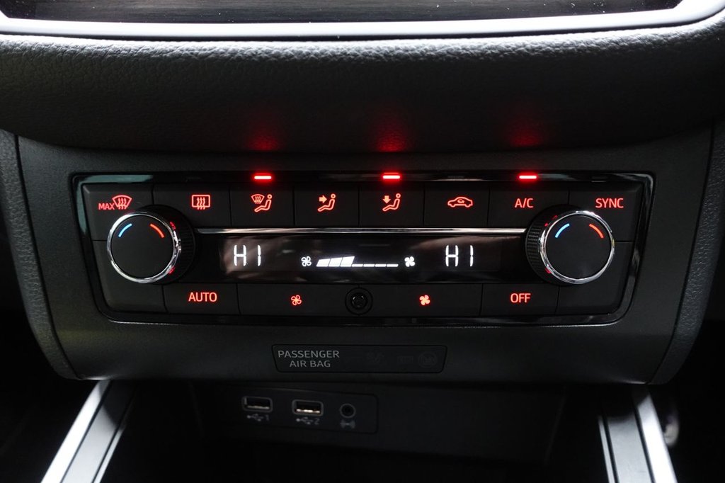 Used SEAT Arona 2019 for sale - 77408635: Photo 32