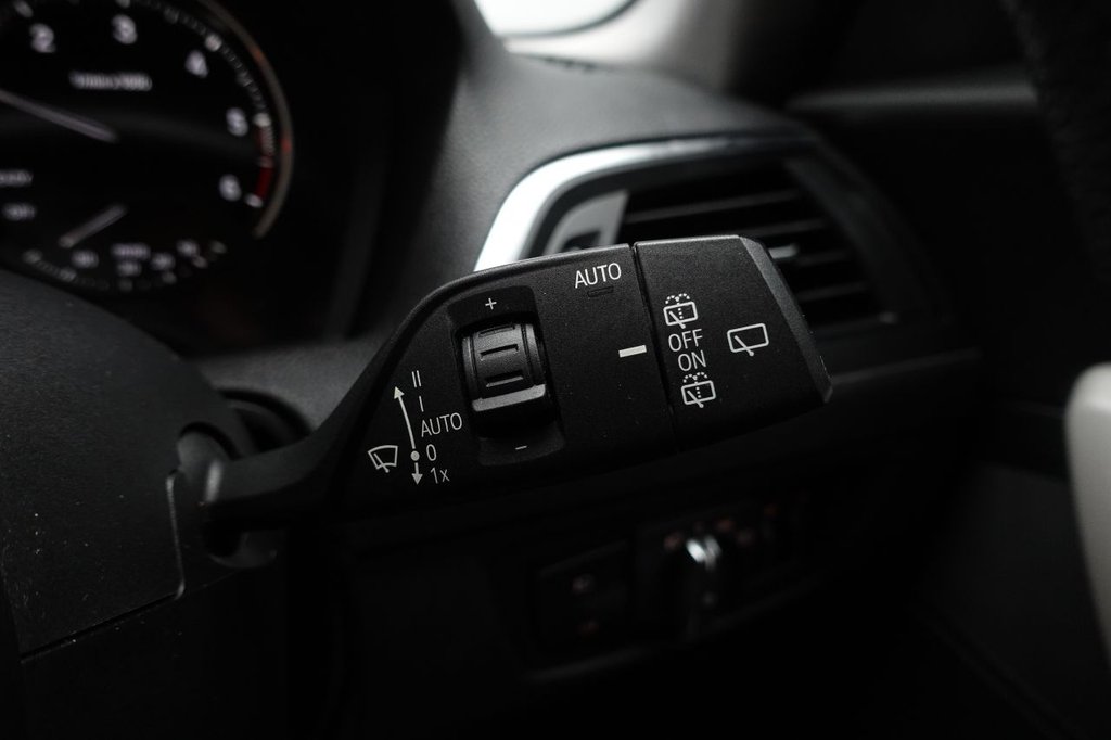 Used BMW 1 Series 2018 for sale - 76048021: Photo 43