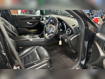 Used Mercedes-Benz GLC 2017 for sale - 76147940: Photo 2