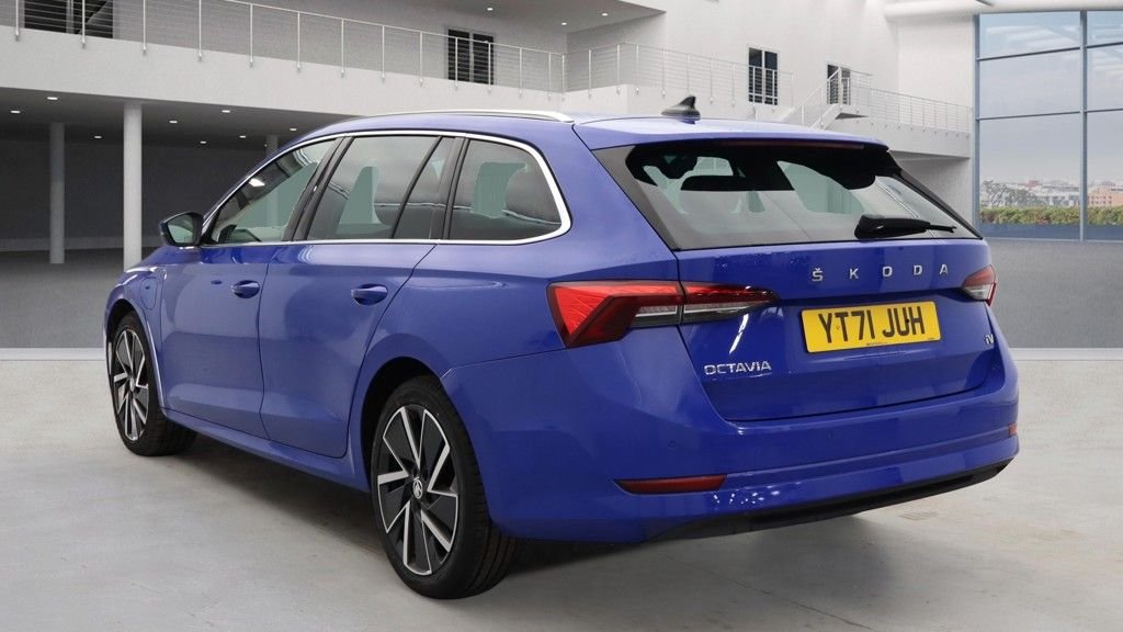 Used Skoda Octavia 2021 for sale - 77384088: Photo 4