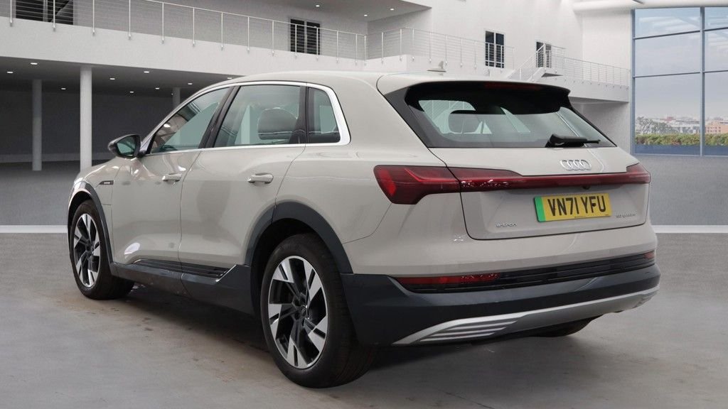 Used Audi e-tron 2022 for sale - 77835879: Photo 6