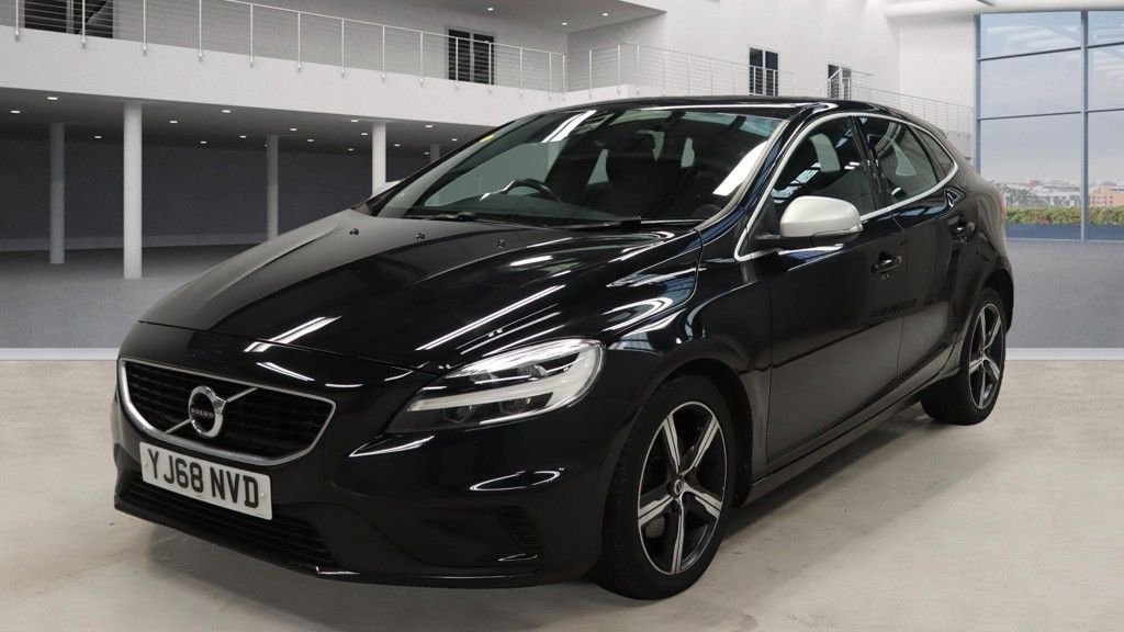 Used Volvo V40 2018 for sale - 76148179: Photo 5