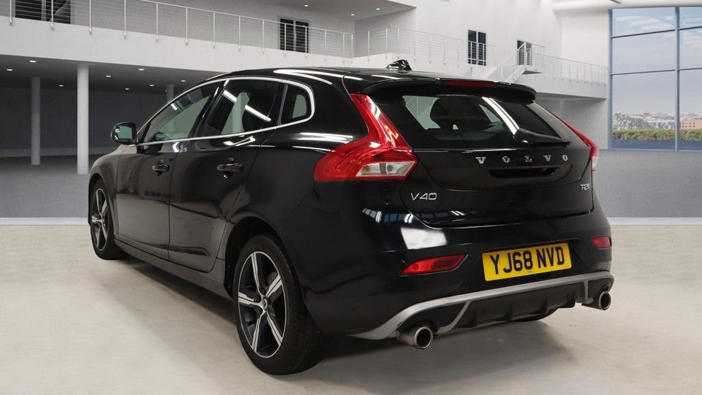 Used Volvo V40 2018 for sale - 76148179: Photo 6