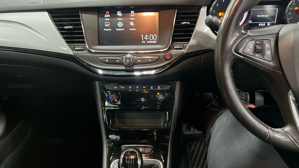Used Vauxhall Astra 2021 for sale - 77153651: Photo 2