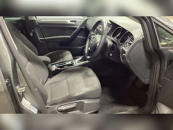 Used Volkswagen Golf 2019 for sale - 77821236: Photo