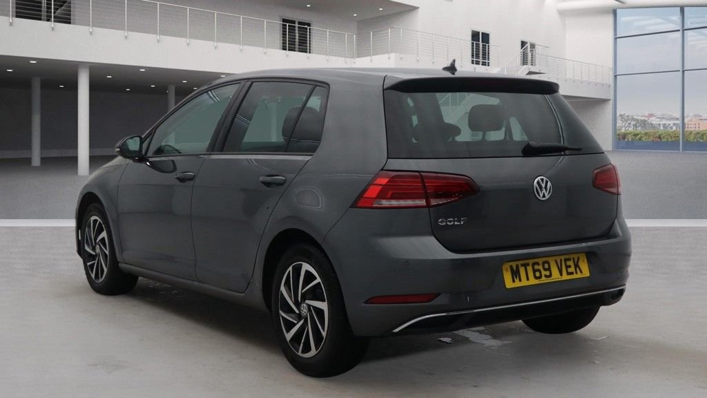 Used Volkswagen Golf 2019 for sale - 77821236: Photo 5