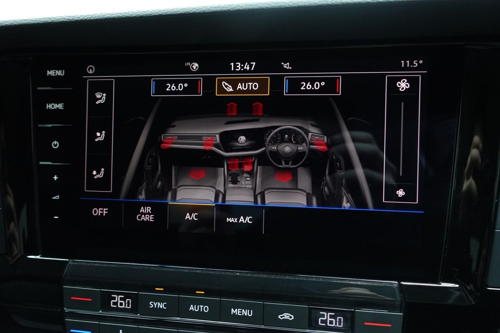 Used Volkswagen Touareg 2018 for sale - 77341924: Photo 33