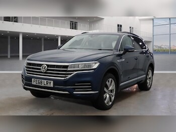 Used Volkswagen Touareg 2018 for sale - 77341924: Photo
