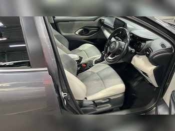 Used Toyota Yaris 2022 for sale - 76617528: Photo