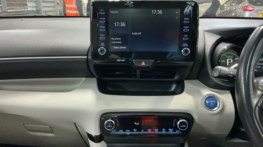 Used Toyota Yaris 2022 for sale - 76617528: Photo 3