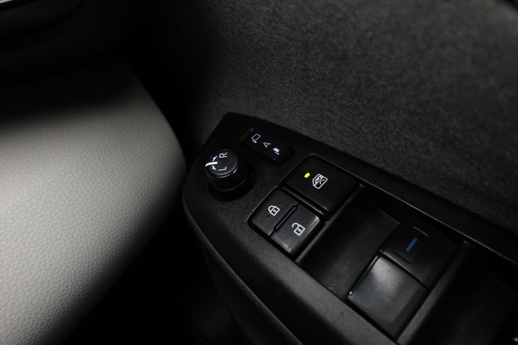 Used Toyota Yaris 2022 for sale - 76617528: Photo 45