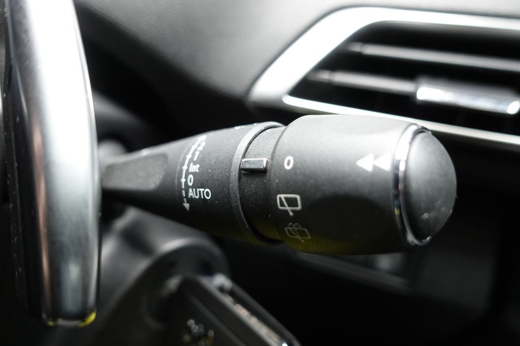 Used Peugeot 5008 2020 for sale - 77227434: Photo 43