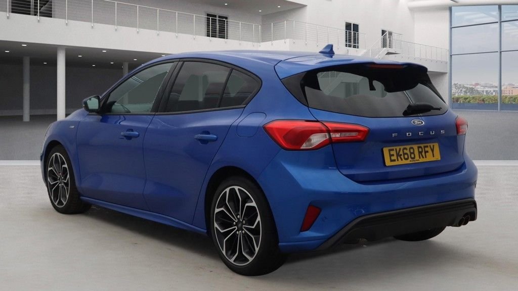 Used Ford Focus 2018 for sale - 77835929: Photo 3