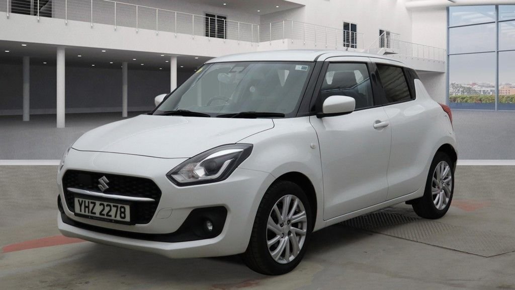 Used Suzuki Swift 2021 for sale - 77507888: Photo 2