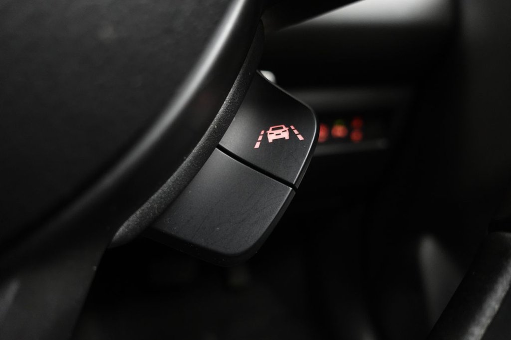 Used Suzuki Swift 2021 for sale - 77507888: Photo 32