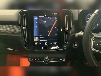 Used Volvo XC40 2018 for sale - 77427941: Photo