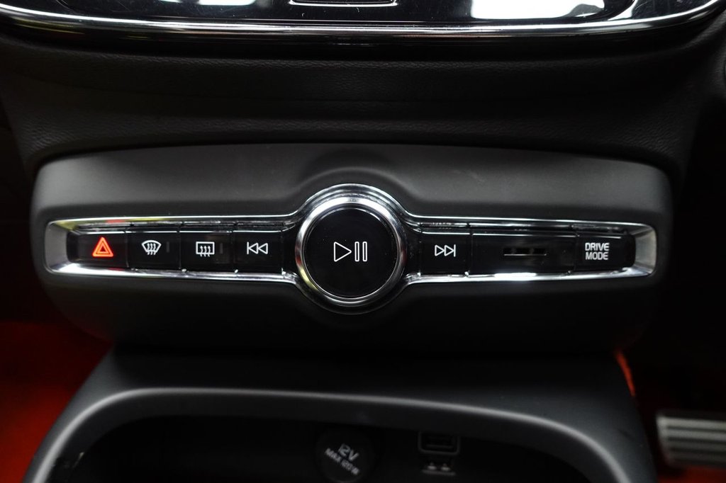 Used Volvo XC40 2018 for sale - 77427941: Photo 36