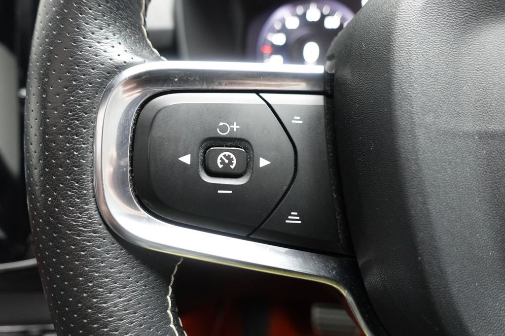 Used Volvo XC40 2018 for sale - 77427941: Photo 44