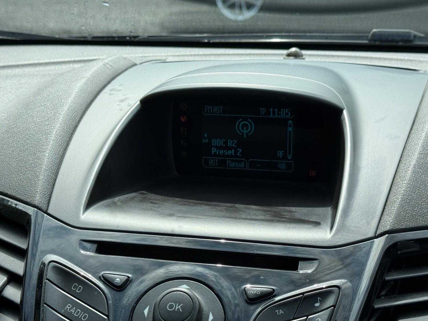 Used Ford Fiesta 2014 for sale - 76082702: Photo 13
