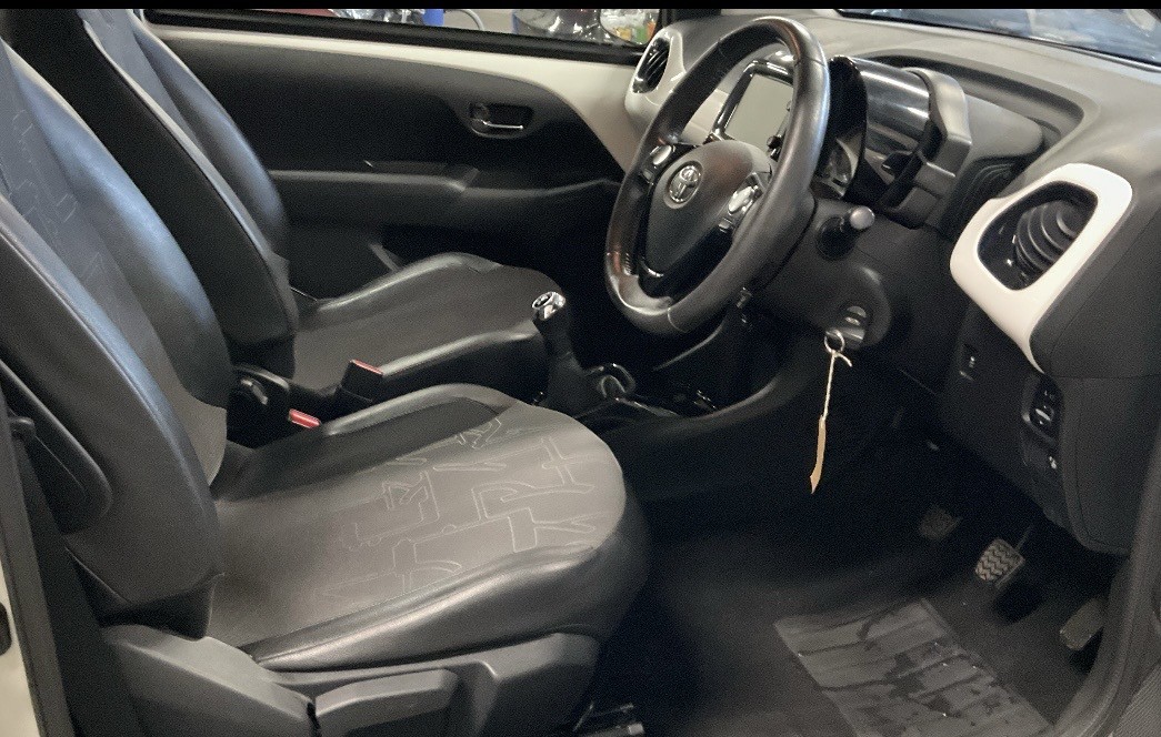 Used Toyota AYGO 2015 for sale - 77548287: Photo 9