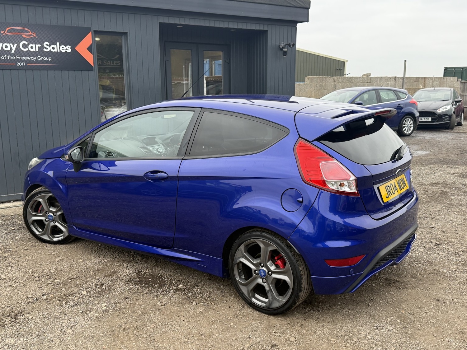 Used Ford Fiesta 2015 for sale - 76211788: Photo 2