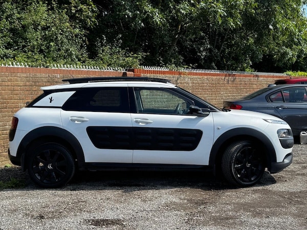 Used Citroen C4 Cactus 2016 for sale - 75338002: Photo 2