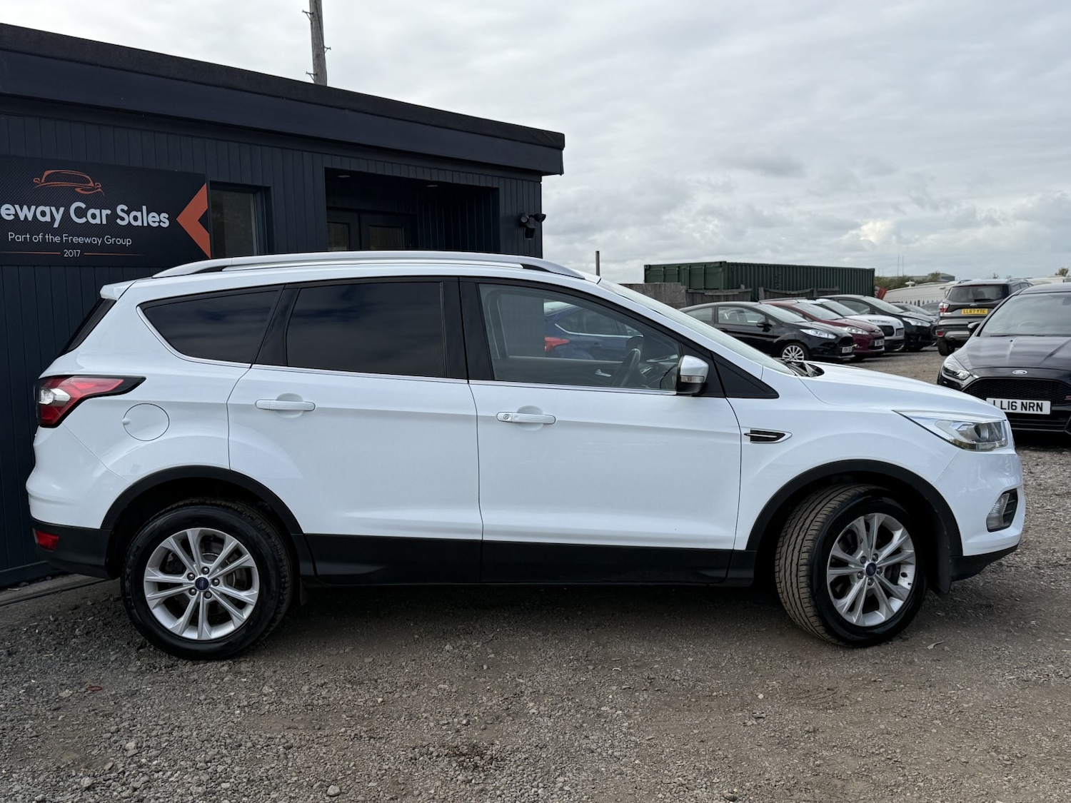 Used Ford Kuga 2017 for sale - 76211786: Photo 2