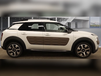 Used Citroen C4 Cactus 2014 for sale - 77595435: Photo