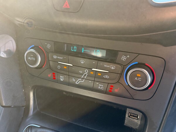 Used Ford Focus 2016 for sale - 75999811: Photo 19