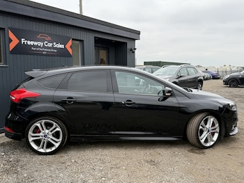 Used Ford Focus 2016 for sale - 75999811: Photo 3