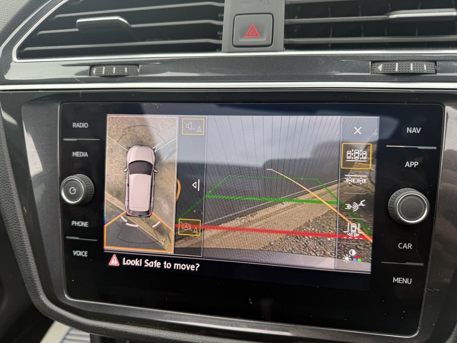 Used Volkswagen Tiguan 2019 for sale - 77668562: Photo 14