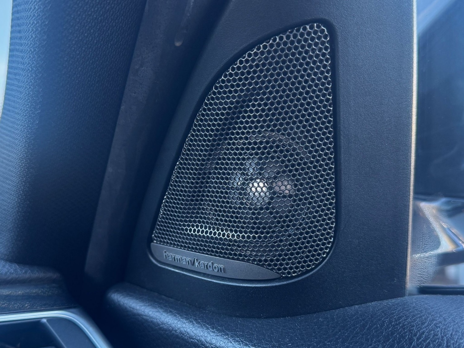 Used BMW 3 Series 2017 for sale - 77107681: Photo 18