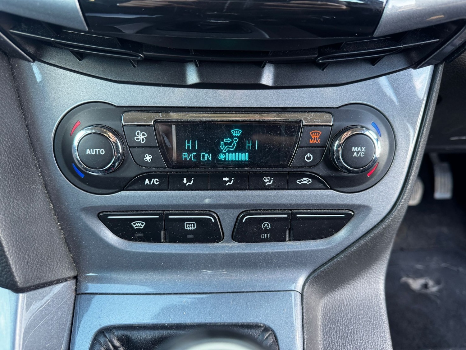 Used Ford Focus 2012 for sale - 77313904: Photo 16