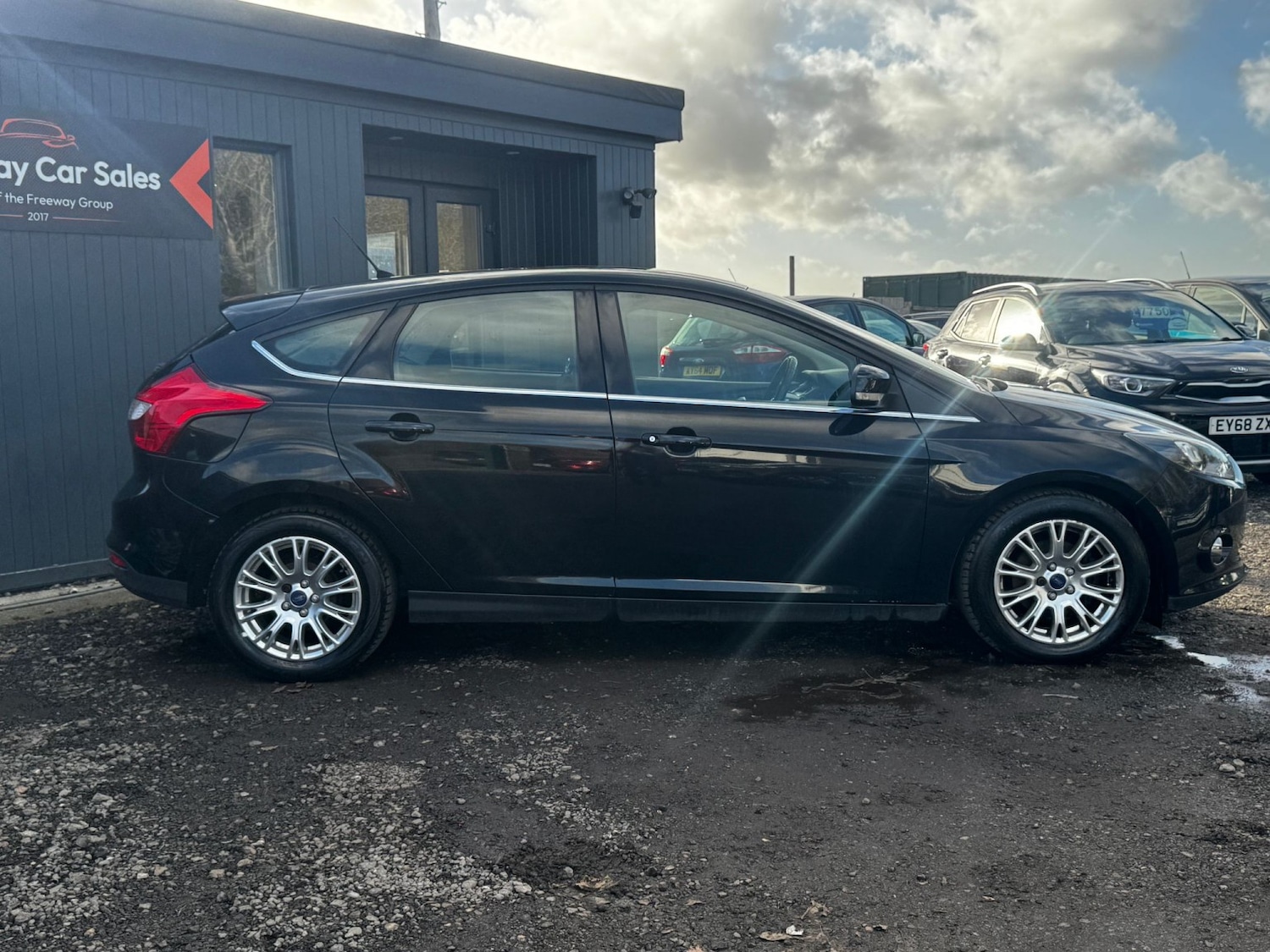 Used Ford Focus 2012 for sale - 77313904: Photo 2