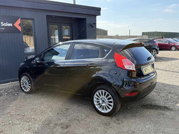 Used Ford Fiesta 2012 for sale - 76211808: Photo 3