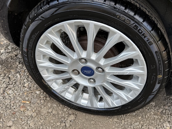 Used Ford Fiesta 2012 for sale - 76211808: Photo 8