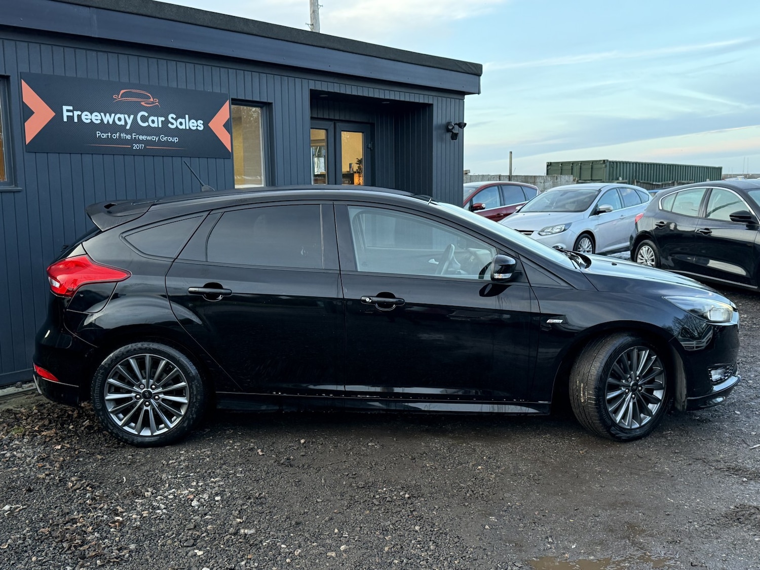 Used Ford Focus 2017 for sale - 77595245: Photo 4